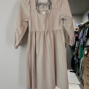 Elegant Beige Long-Sleeve Dress